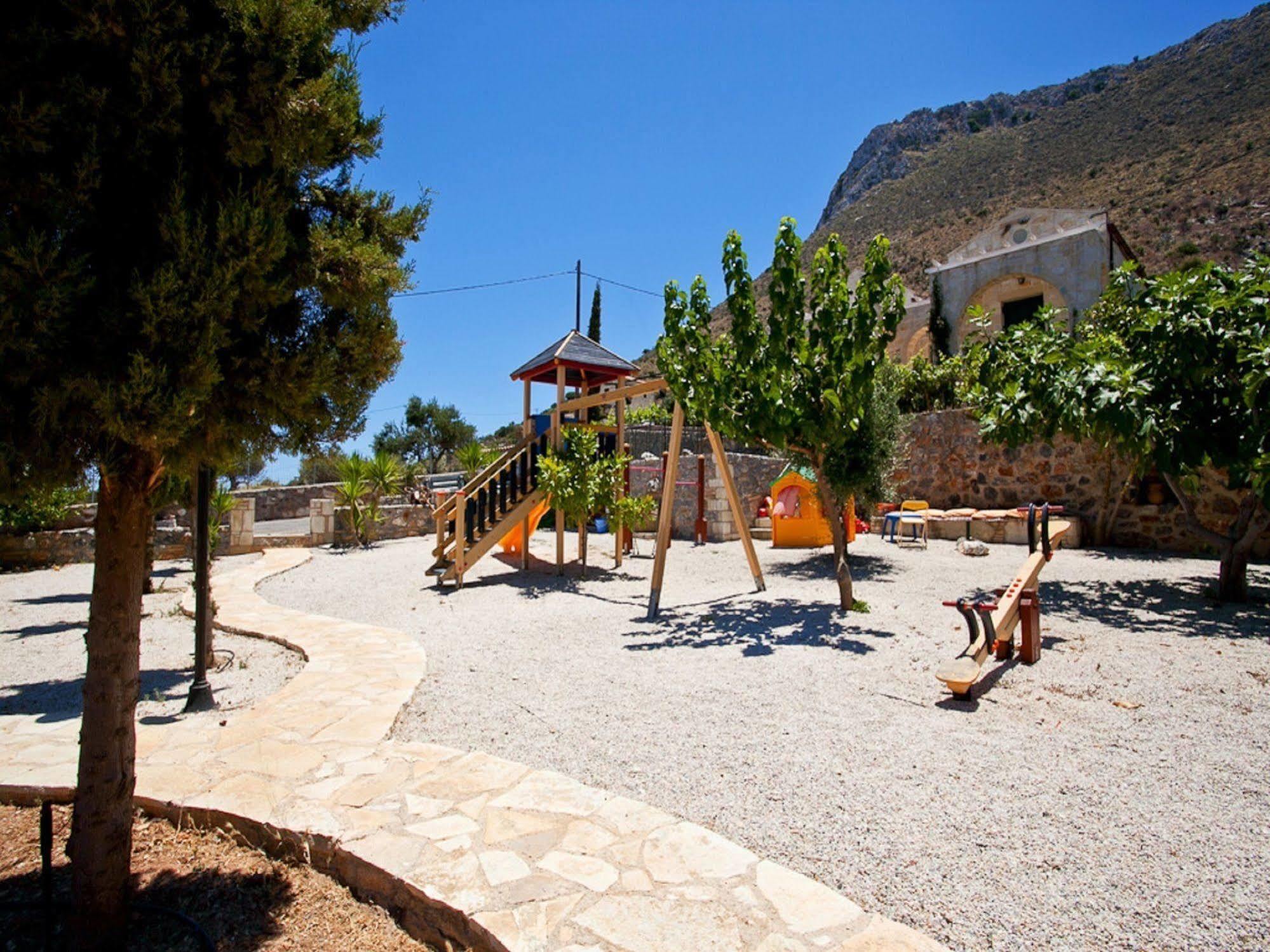 Villa Apollo - Saint George'S Retreat Village Kokkino Chorio Luaran gambar